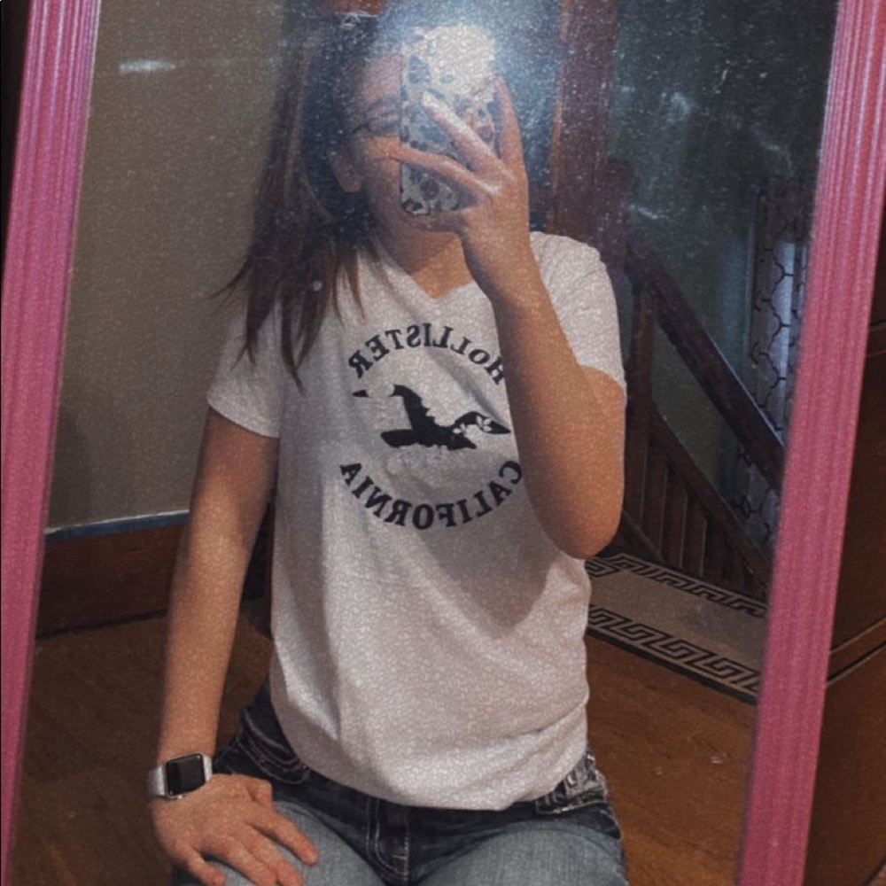 HOLLISTER TEE